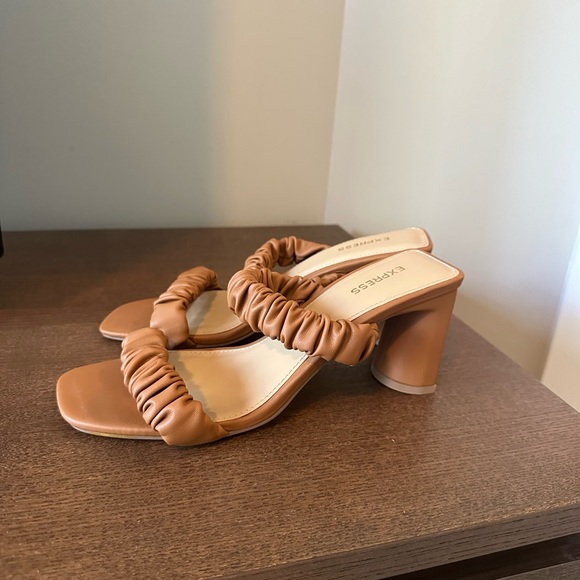 Express Women's Block Heeled Sandals, Size 7.5, Tan - Picture 1 of 6